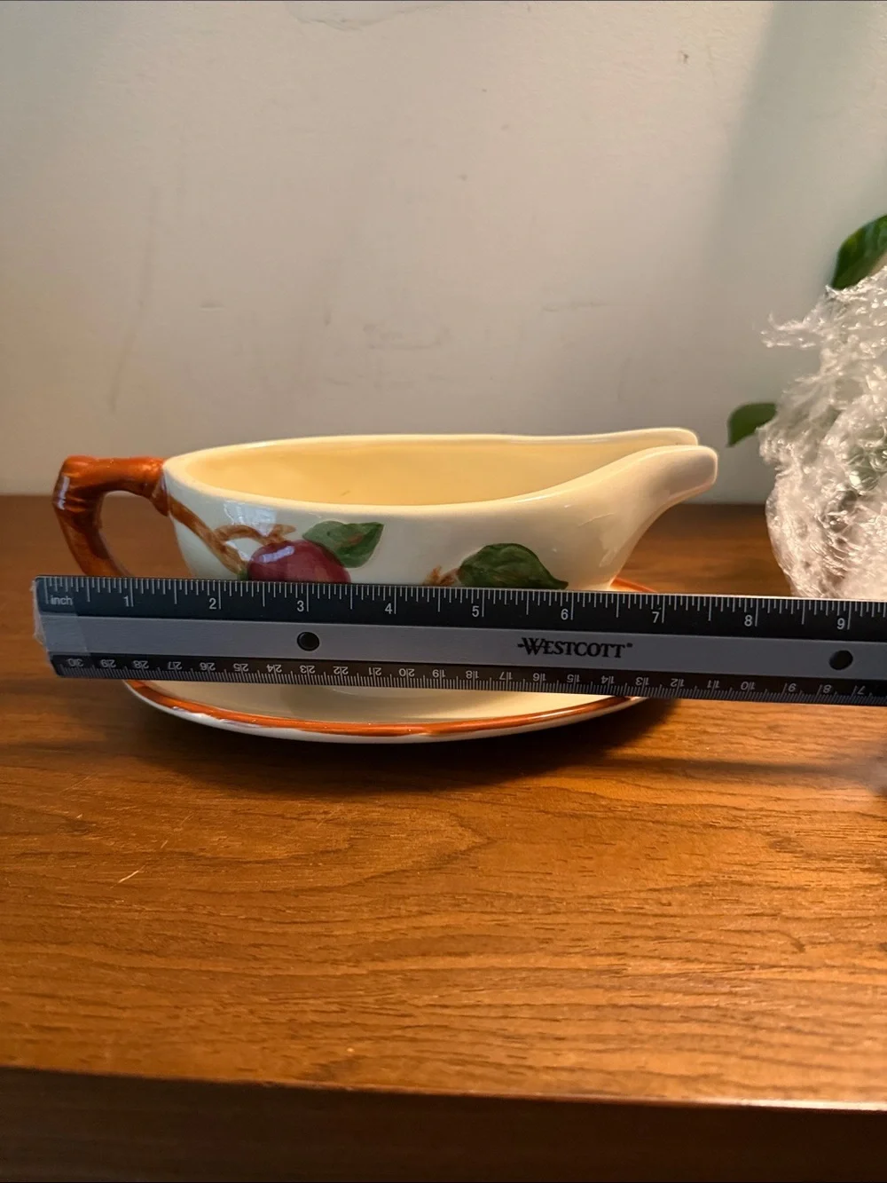 Vintage 1949-1953 Franciscan Apple Gravy Boat With Attached Base Stamped 13750